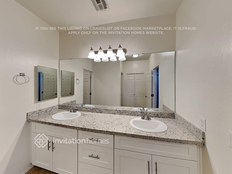 Building Photo - 17696 W Langer Ln