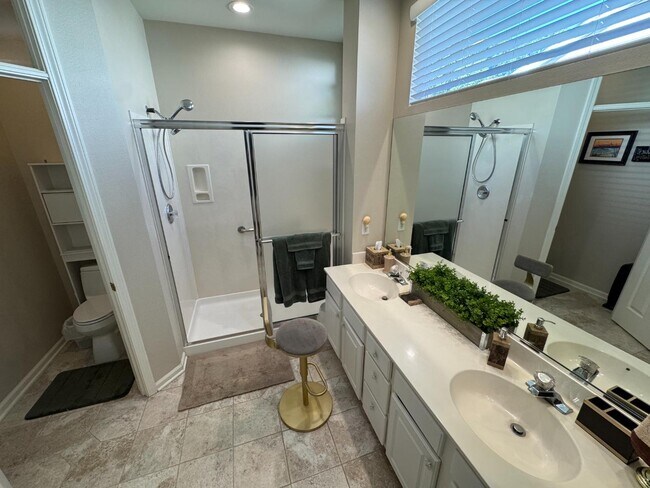 Building Photo - 120 Coburn Dr W