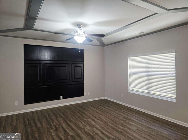 Building Photo - 213 N Fortune Way