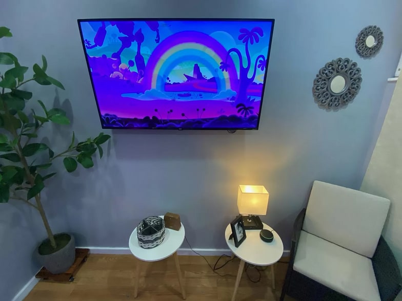 Building Photo - 310 SW 9th Ave