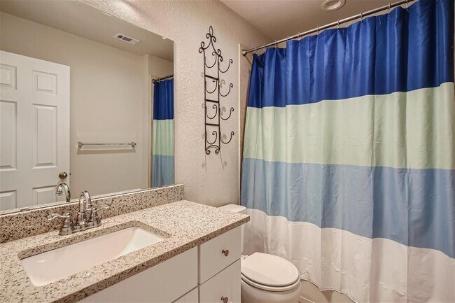 Building Photo - 1604 Los Olivios Wy