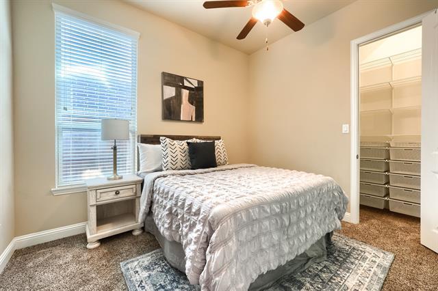 Building Photo - 7119 Isle Royale Ln