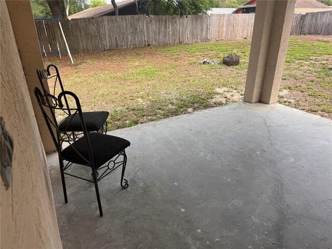 Building Photo - 1125 E Rohe St