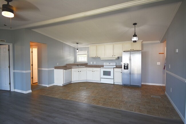 Building Photo - 106 Fishtail Ct