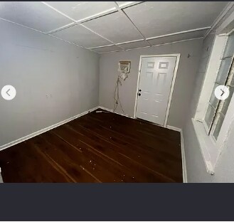 Building Photo - 128 W Northside Dr