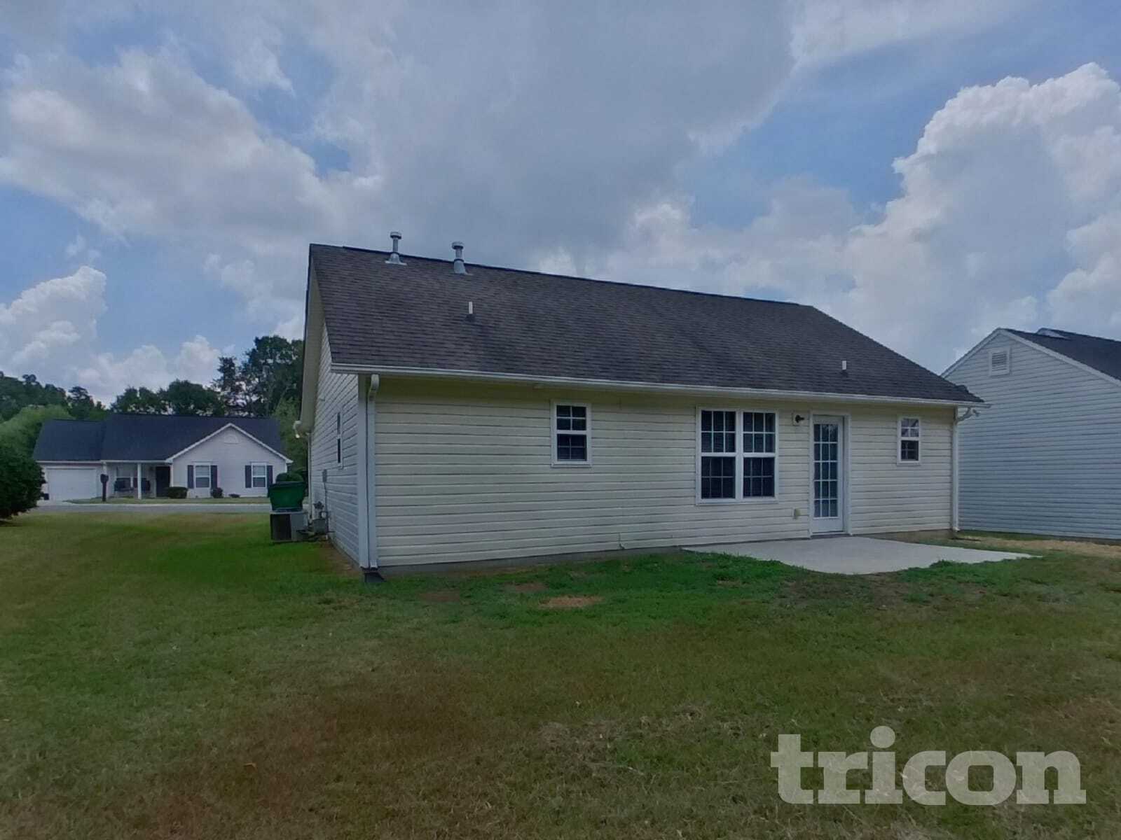 Building Photo - 416 Leecrest Dr