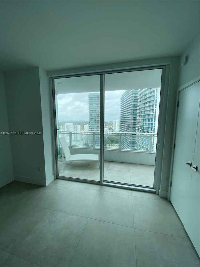 Building Photo - 1080 Brickell Ave