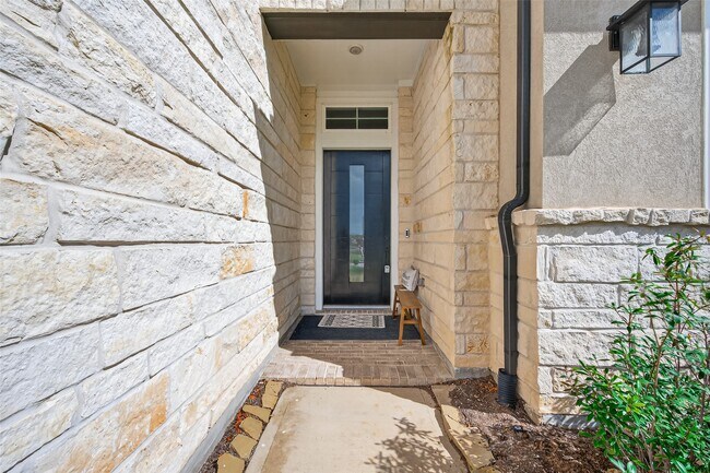 Building Photo - 7727 Pleasant Crst Dr