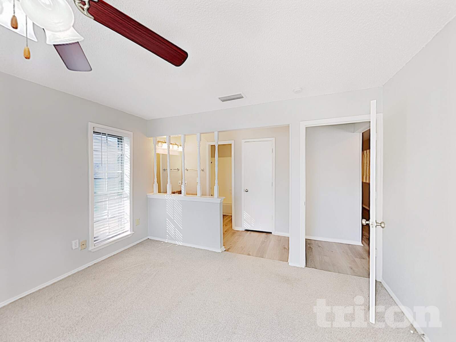 Building Photo - 835 Live Oak Dr