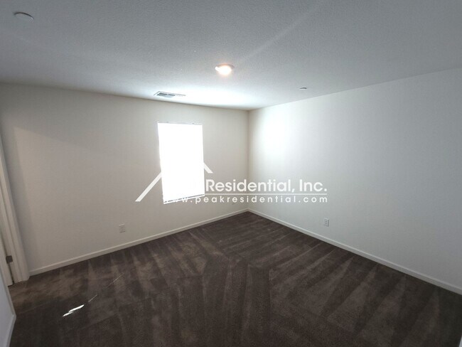 Building Photo - Newer North Natomas 4bd/3ba Home!