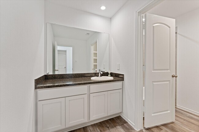 Building Photo - 24210 Sandstone Valley Ln