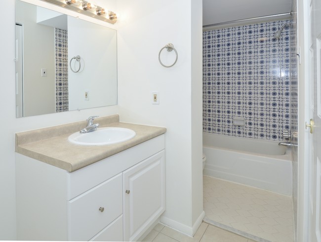 Sample Bathroom - Gladstone Towers Apartments