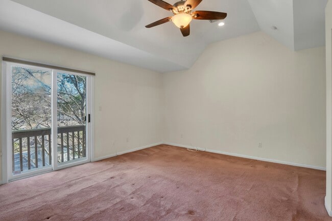 Building Photo - 1 Spring Pond Dr