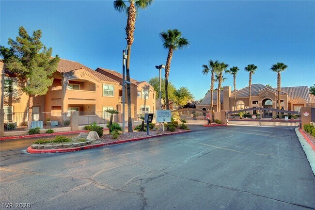 Building Photo - 8101 W Flamingo Rd