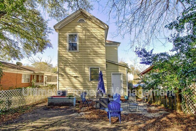 Building Photo - 306 N 6th St