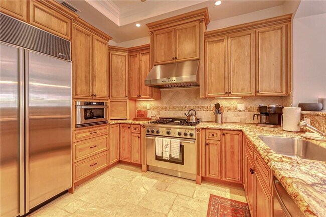 Building Photo - 1206 NE 1st St