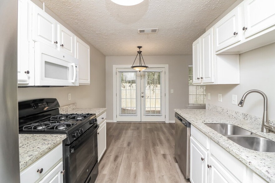Building Photo - 168 Ilex Dr