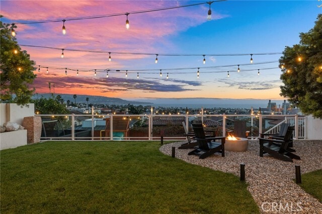 Building Photo - 807 N Paulina Ave