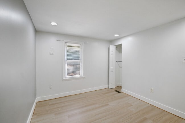 2nd BR - 1939 Fairland St