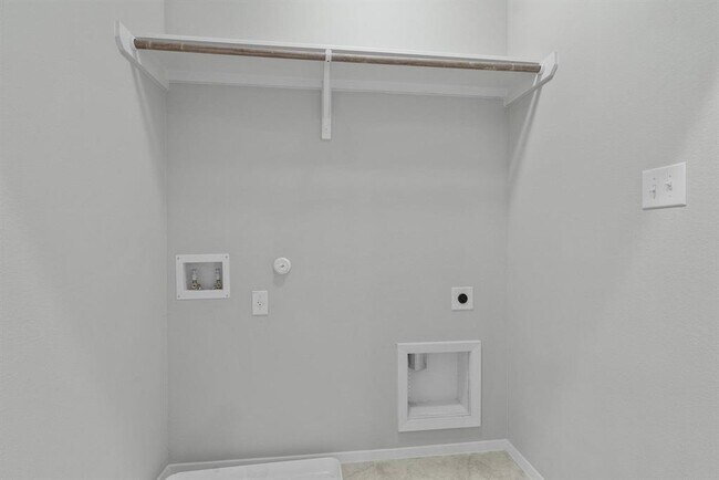 Building Photo - 447 Spiny Lizard Ln