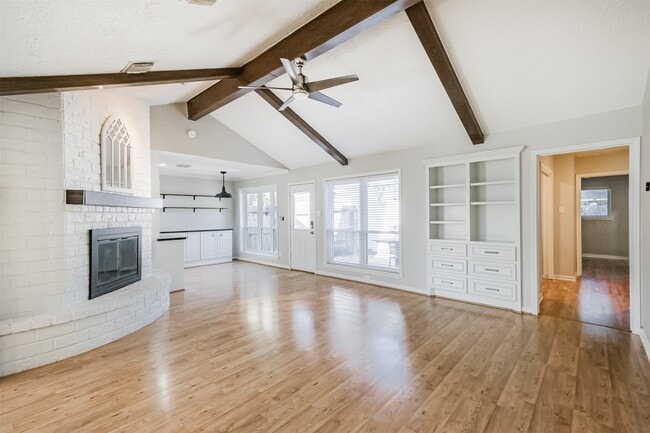 Building Photo - 9714 Railton St