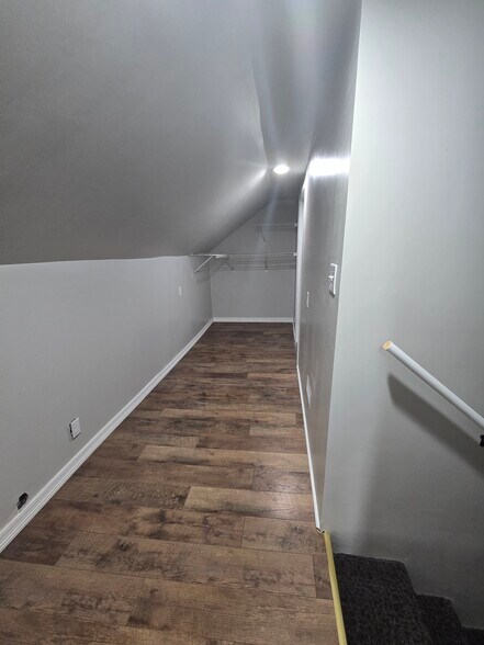 Building Photo - 311 Fountain St