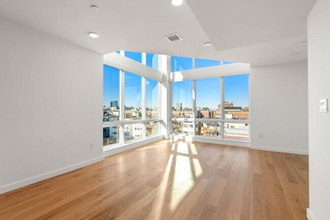 Building Photo - 175 Gove St
