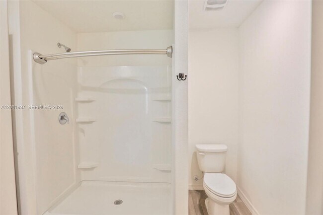 Building Photo - 2352 SE Surrey Pl