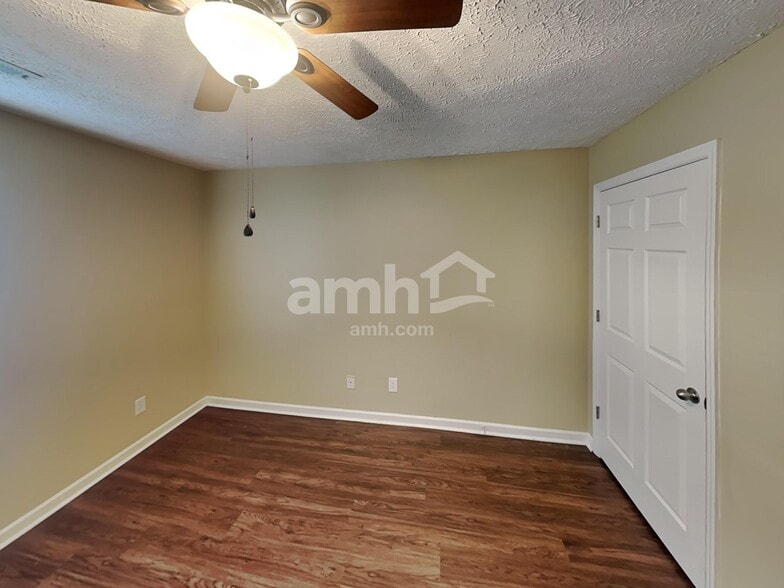 Building Photo - 3605 Belvidere Ct