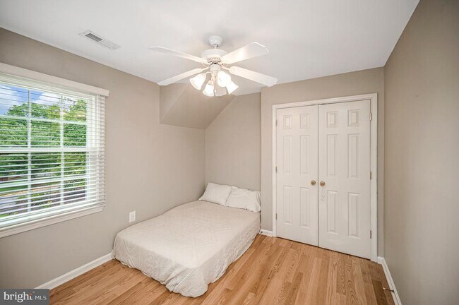 Building Photo - 15385 Windsong Ln