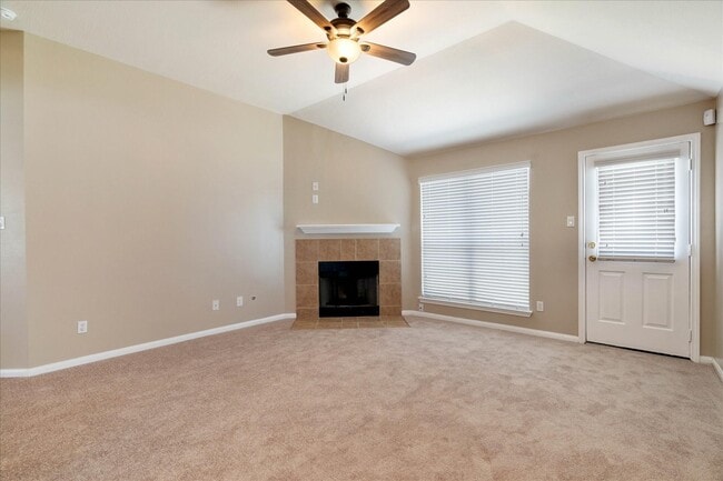Building Photo - 2614 Maple Pl Ct