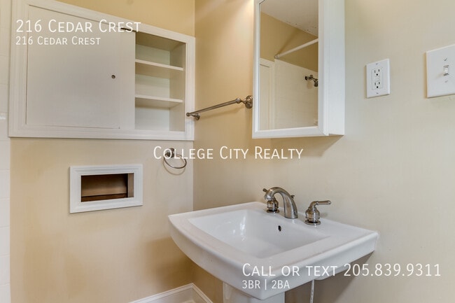 Building Photo - 216 Cedar Crest
