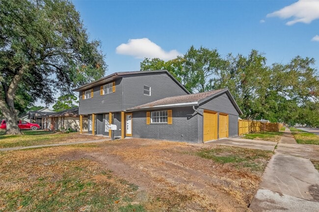 Primary Photo - 2015 N Fisher Ct