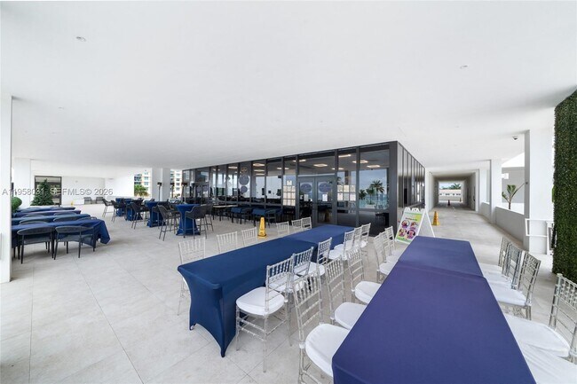 Building Photo - 2301 S Ocean Dr