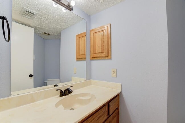 Building Photo - 3706 Echo Grove Ln