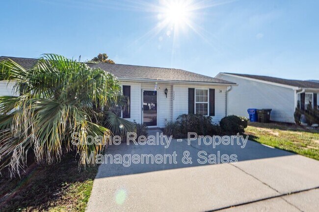 Building Photo - 1322 Pinnacle Ln