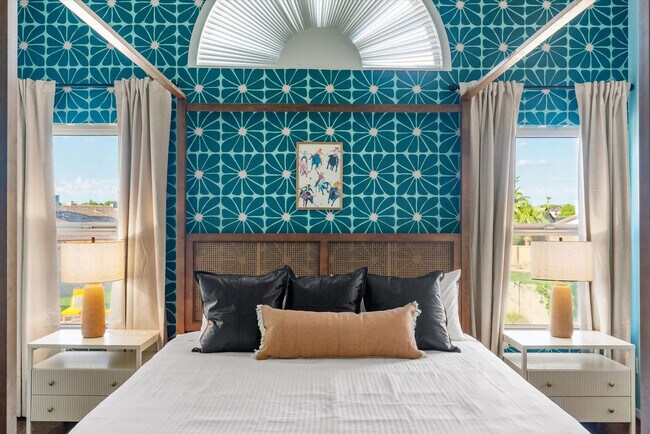 Building Photo - 7804 W Pershing Ave