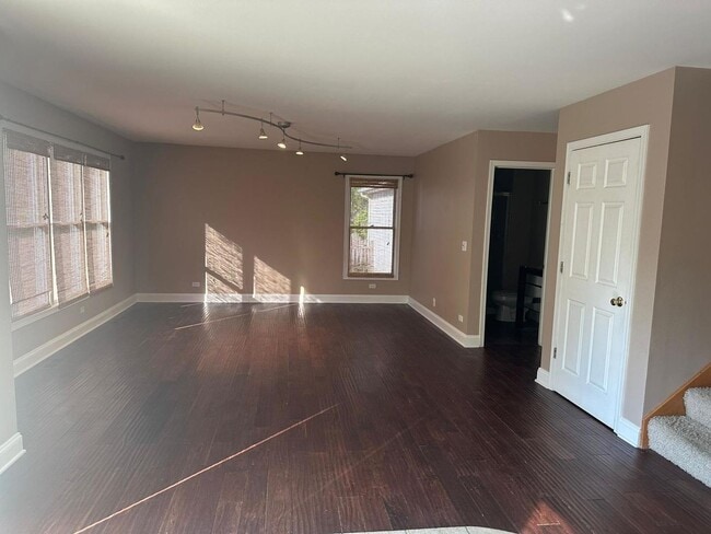 Building Photo - 5490 Fox Path Ln