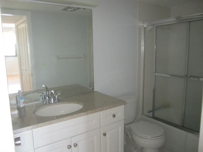 Building Photo - 1208 Marine Way