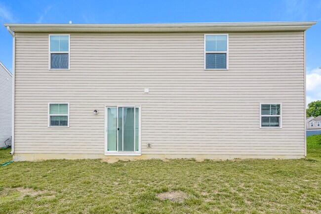 Building Photo - 107 Campus Ln