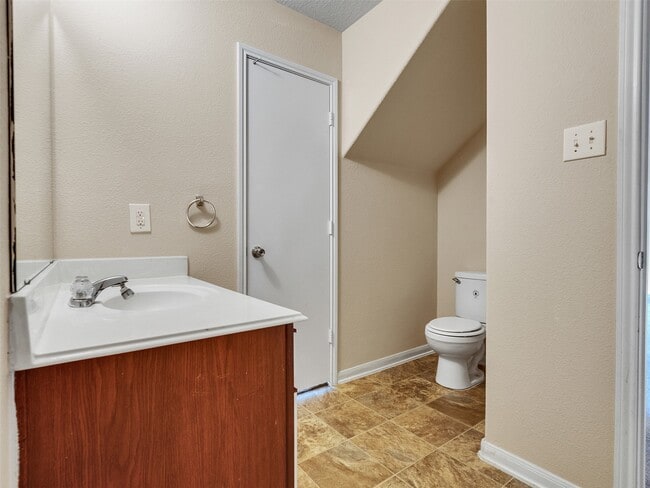 Building Photo - 5018 Blue Spruce Hill St