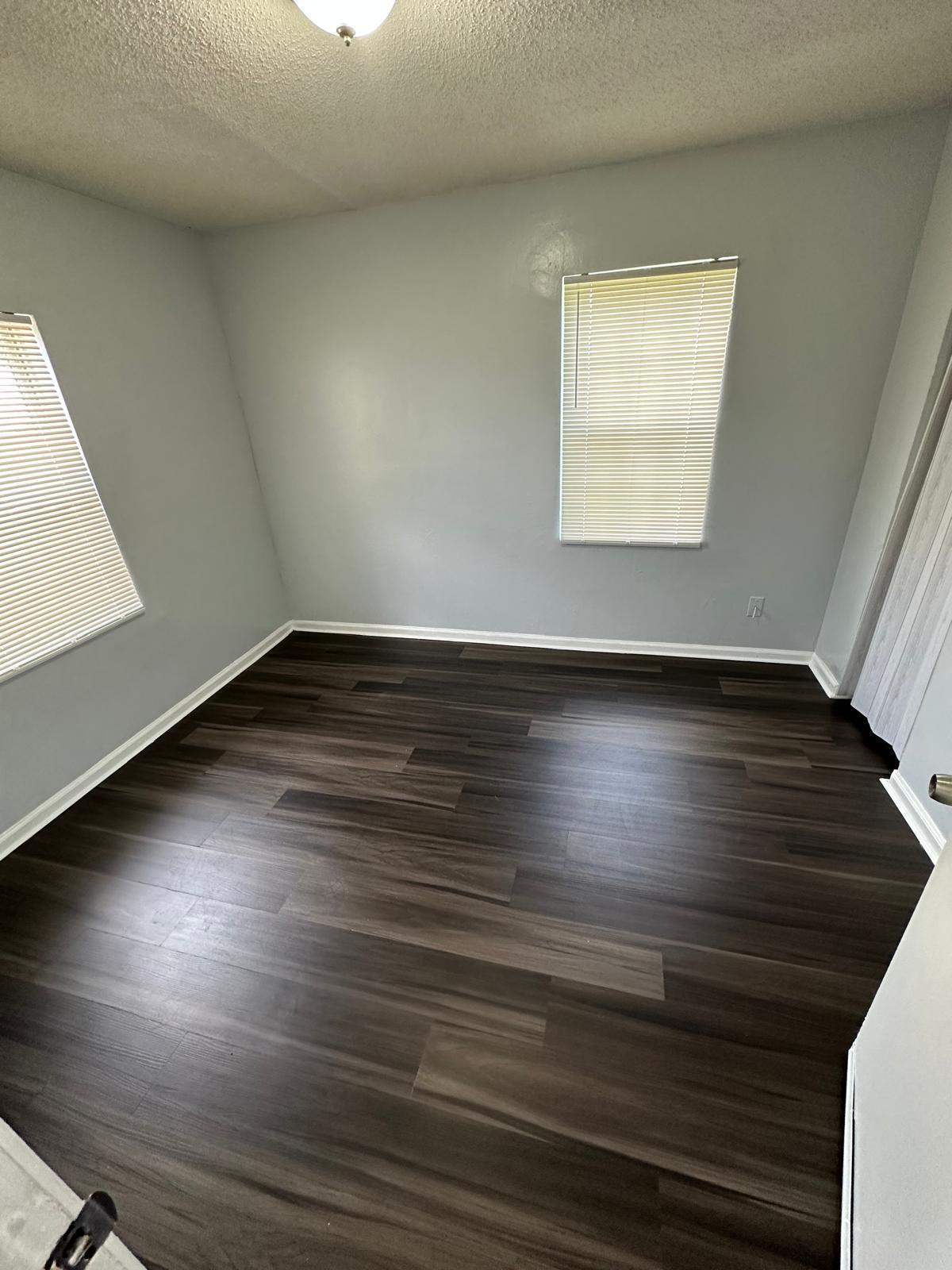 Building Photo - 1528 Mount Herman St