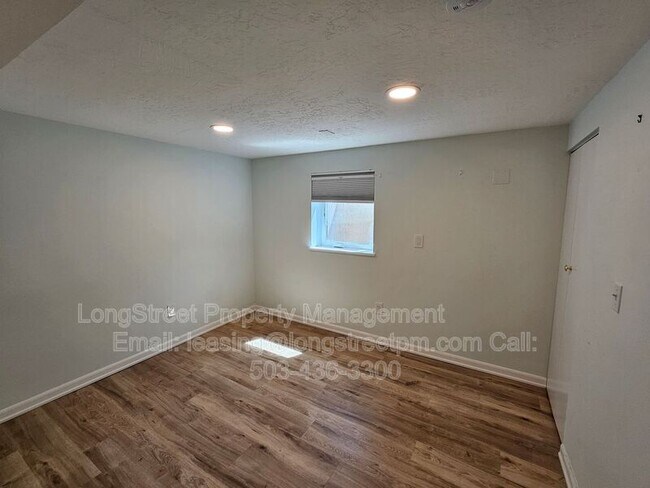 Building Photo - 7036 N Concord Ave