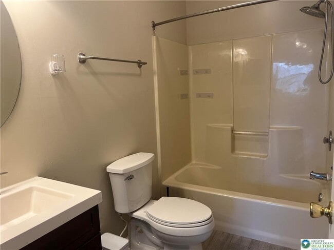 Building Photo - 3321 Carl Dr
