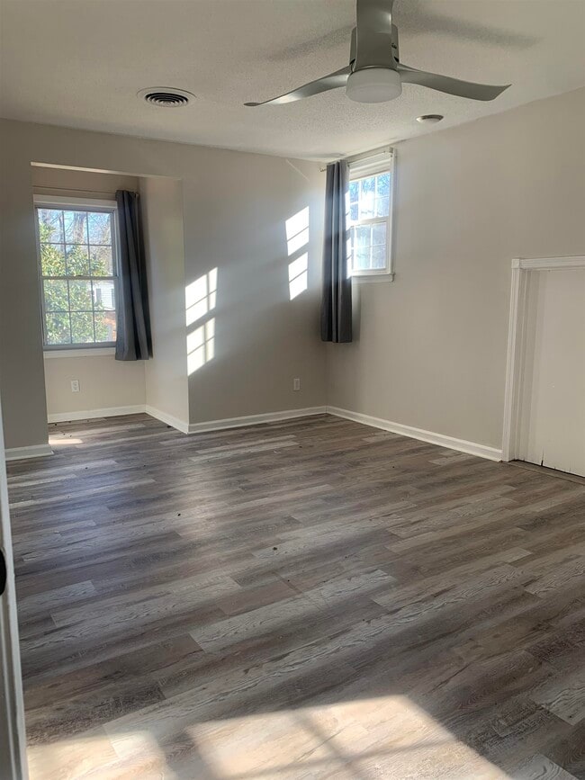 Building Photo - 2349 Ridgeland St