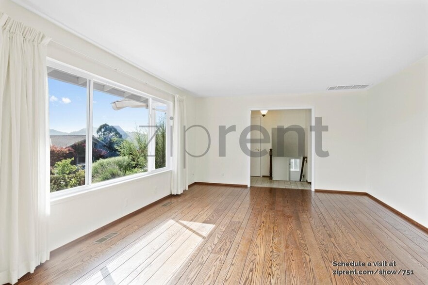 Building Photo - 107 Warfield Dr