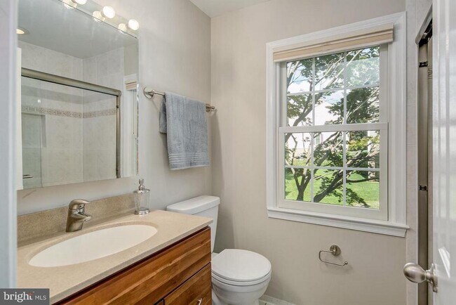 Building Photo - 26 Lily Pond Ct