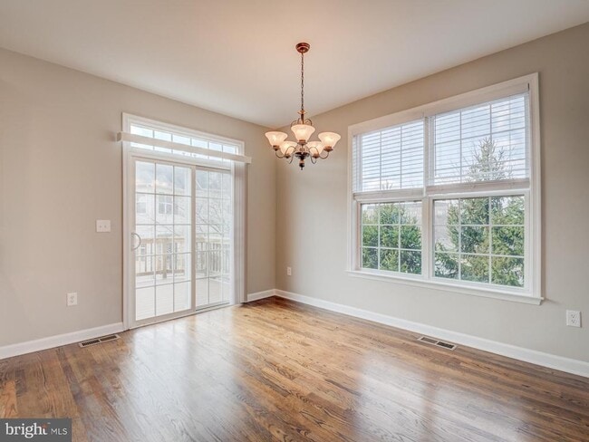 Building Photo - 42451 Magellan Square