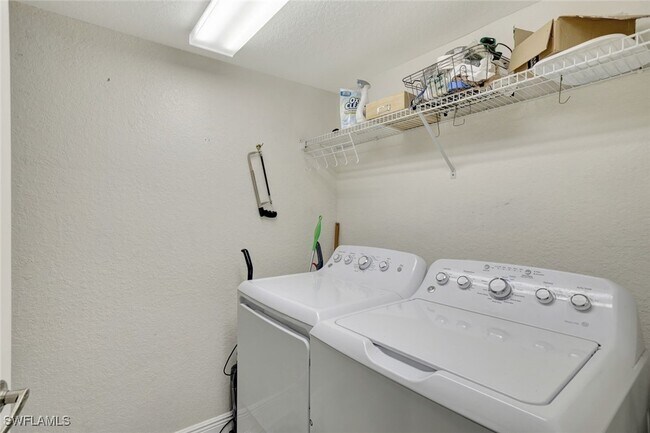 Building Photo - 4670 St Croix Ln