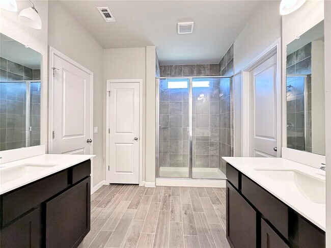 Building Photo - 18104 Emu Ln